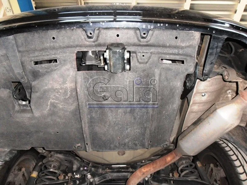Zdjęcie Gdzie jest zaczep do holowania w Toyota Avensis? Poradnik