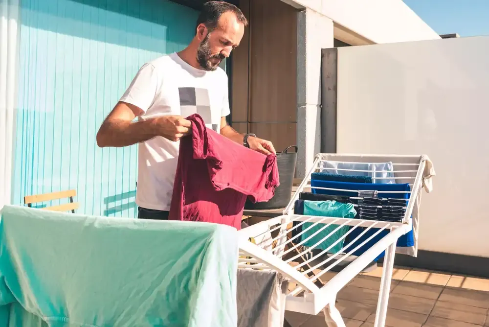 Zdjęcie Jak prać odzież termoaktywną, aby uniknąć uszkodzeń i zachować jakość