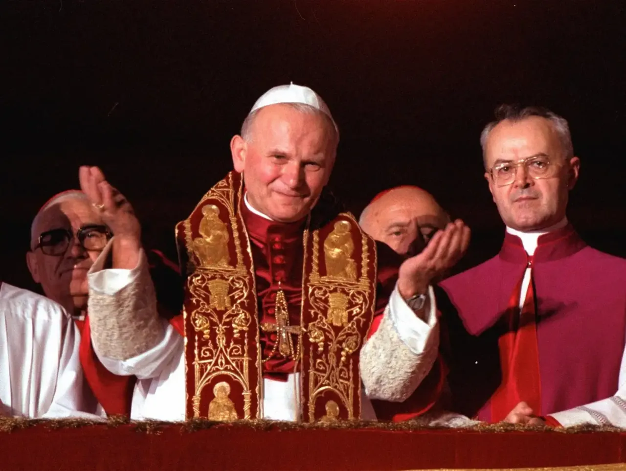 Zdjęcie Kto może zostać papieżem i jakie kryteria decydują o wyborze?