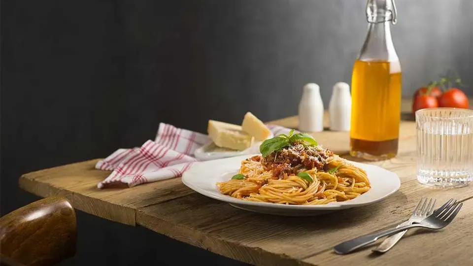 Zdjęcie Jak ugotować spaghetti bolognese - prosty przepis, który zachwyci