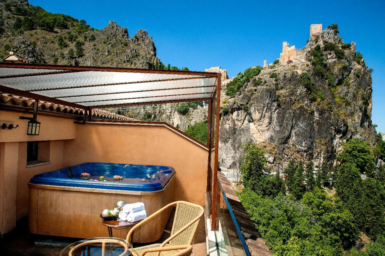 Zdjęcie Hotel en Cazorla: Gu&iacute;a experta para tu escapada perfecta en la sierra