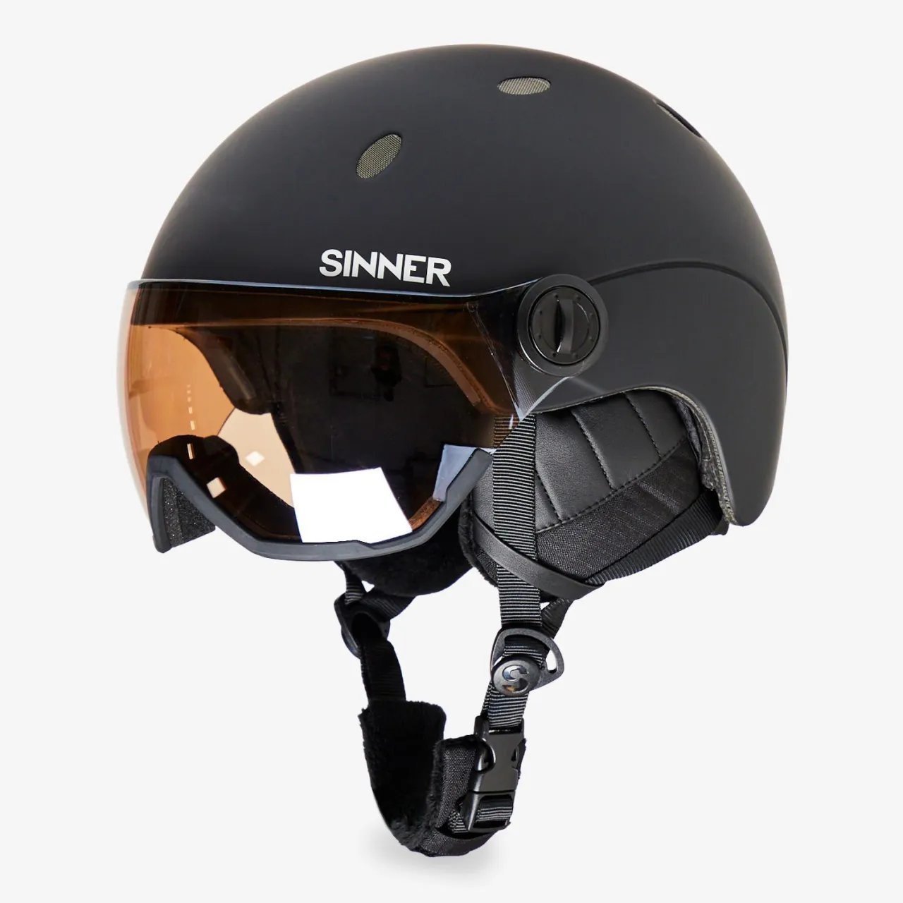Zdjęcie Cascos de esquí: la clave para tu seguridad y comodidad en la nieve