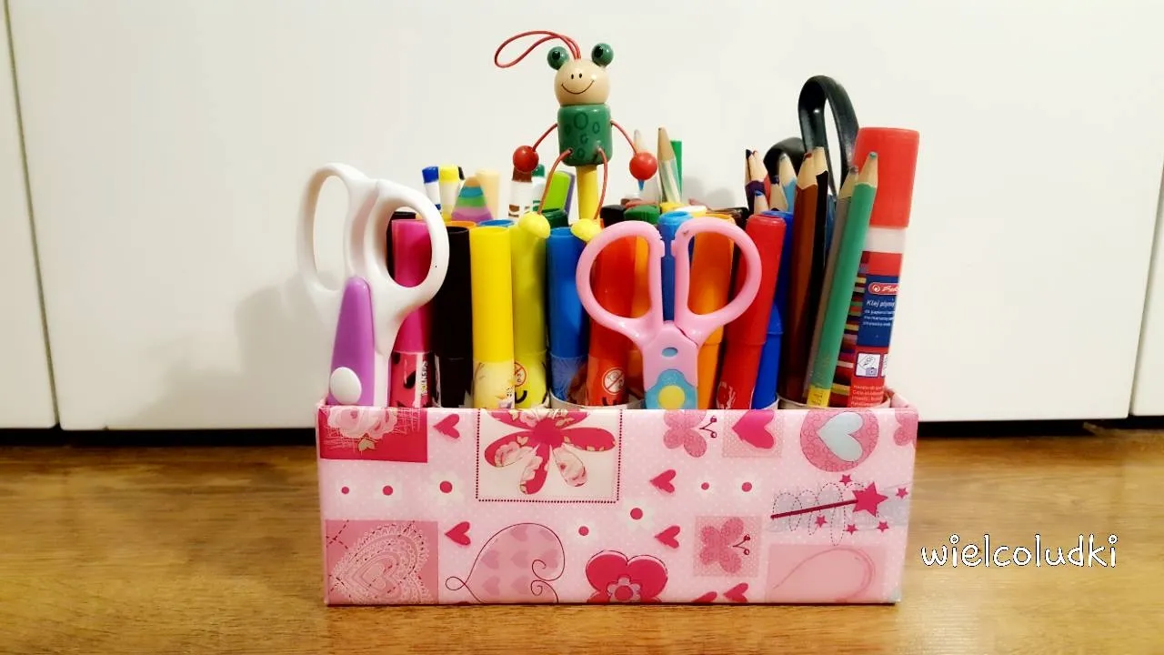 Zdjęcie Stwórz unikalny pojemnik na kredki DIY z łatwych materiałów