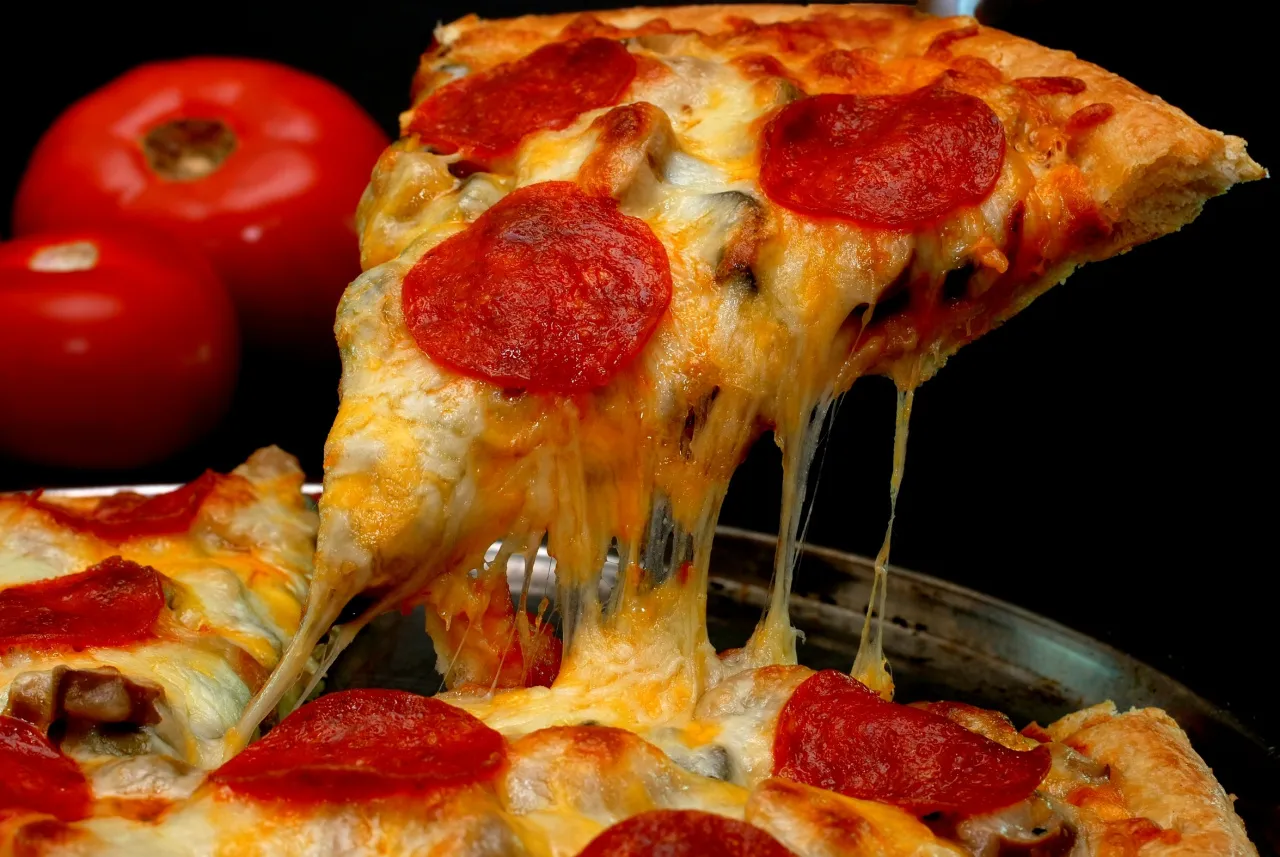 Zdjęcie Jakie są pizze? Odkryj najpyszniejsze rodzaje i ich sekrety