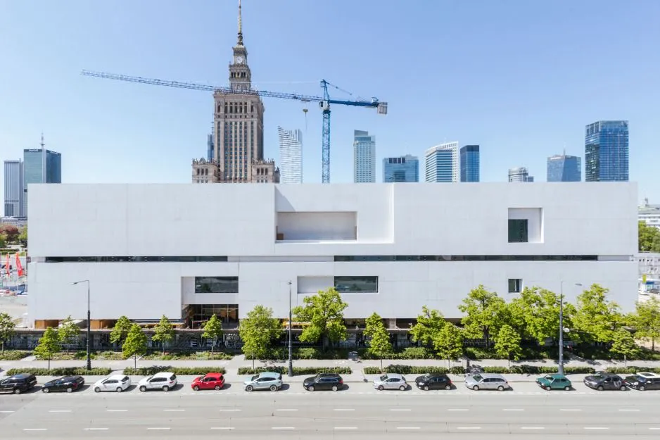 Zdjęcie Ceny biletów do muzeum sztuki nowoczesnej w Warszawie - co musisz wiedzieć