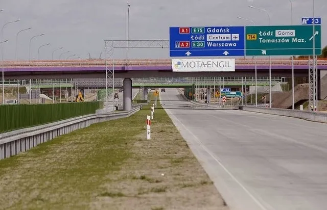 Zdjęcie Jak wjechać na autostradę A1 w Strykowie bez stresu i opłat?