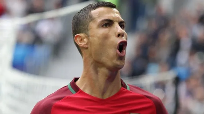 Zdjęcie Ile naprawdę zarabia CR7 na sekundę? Szokujące obliczenia jego dochodów