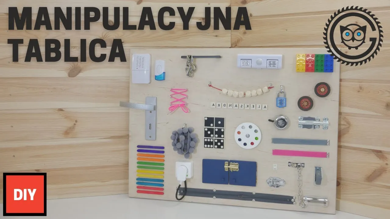 Zdjęcie Jak stworzyć tablicę sensoryczną DIY, która zachwyci Twoje dziecko