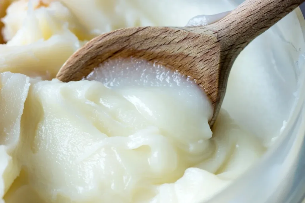 Zdjęcie Dlaczego lepiej smażyć na smalcu? Odkryj zdrowe korzyści i smak