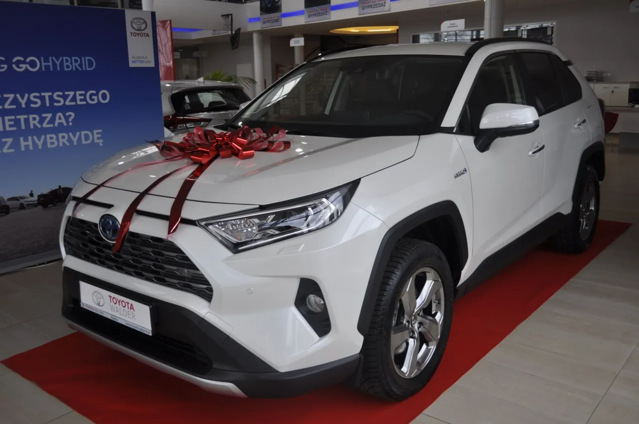Zdjęcie Nowa Toyota RAV4 w salonach - data premiery i szczegóły modelu