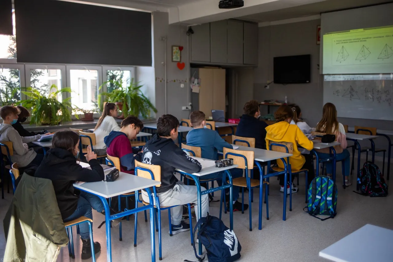 Zdjęcie Ile sprawdzianów może być w jednym dniu? Zasady, które musisz znać