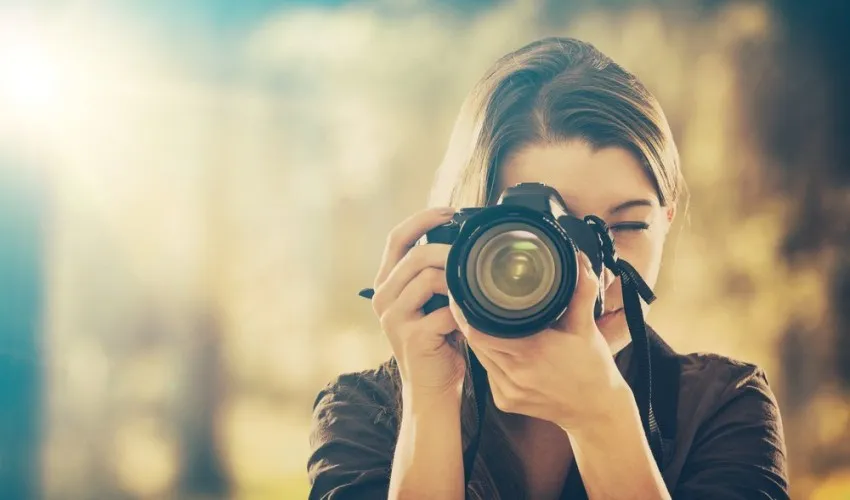 Zdjęcie Fotograf czy fotografik - odkryj kluczowe różnice i znaczenie