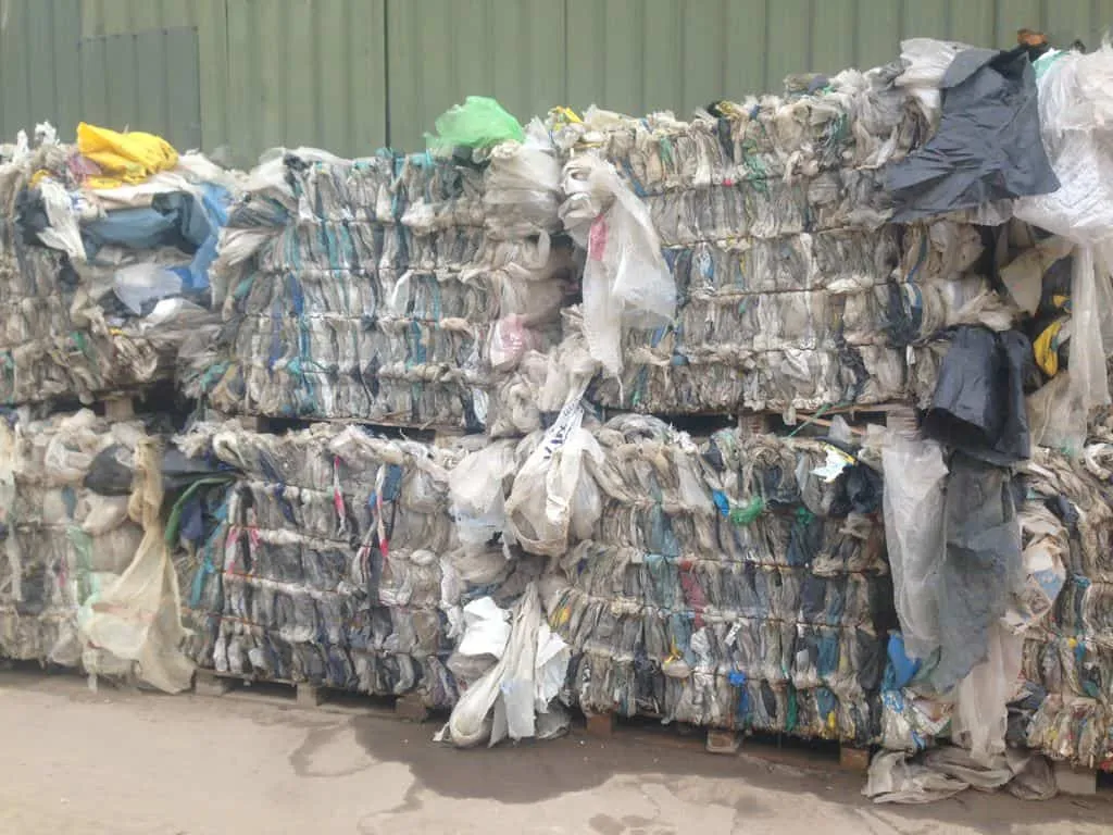 Zdjęcie Recykling LDPE: jak przetwarzać i gdzie oddać odpady, by chronić środowisko