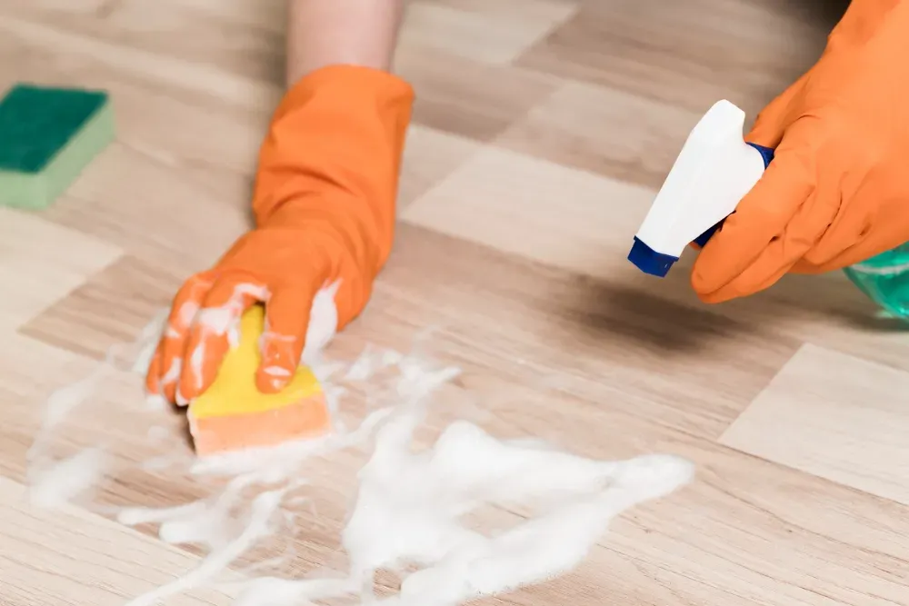 Zdjęcie Sprzątanie po remoncie: Jak skutecznie umyć podłogę?