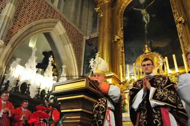 Zdjęcie Czy obmawianie to grzech ciężki? Poznaj skutki i konsekwencje