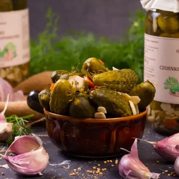 Zdjęcie Jakie przyprawy do kiszenia ogórków, aby uzyskać idealny smak?