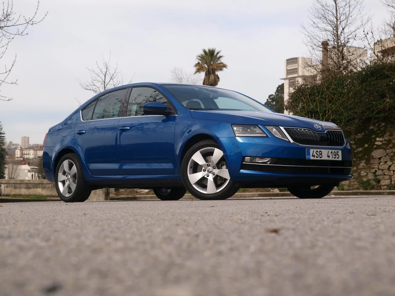 Zdjęcie Skoda Octavia pojemność baku - co musisz wiedzieć o zbiorniku paliwa