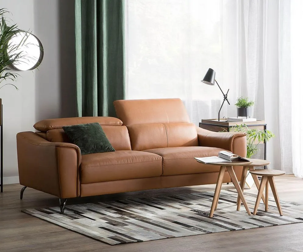 Zdjęcie Jak skutecznie czyścić skórzaną kanapę domowymi sposobami bez ryzyka uszkodzeń