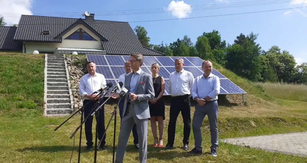 Zdjęcie Borys Budka gdzie mieszka? Zobacz szczegóły jego pięknego domu