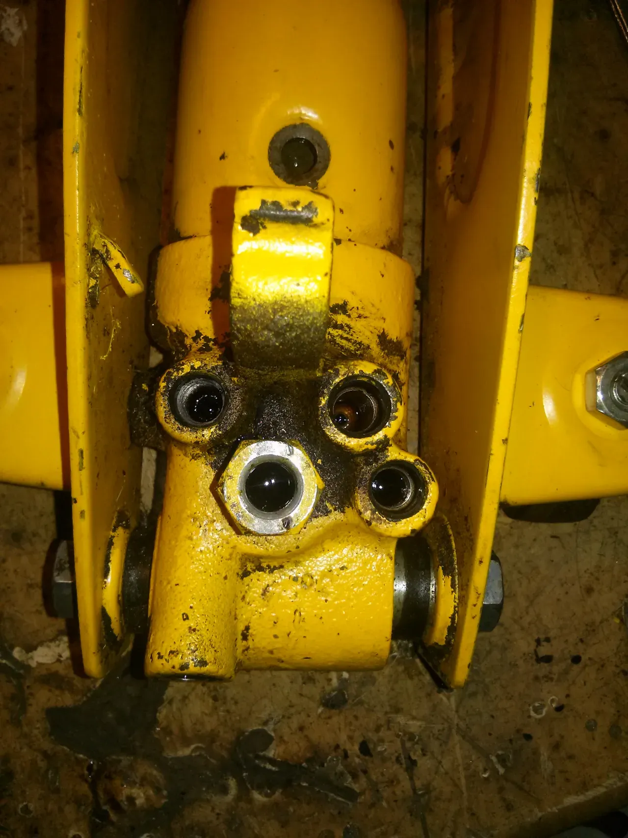 Zdjęcie Jak odpowietrzyć lewarek hydrauliczny i uniknąć problemów z działaniem