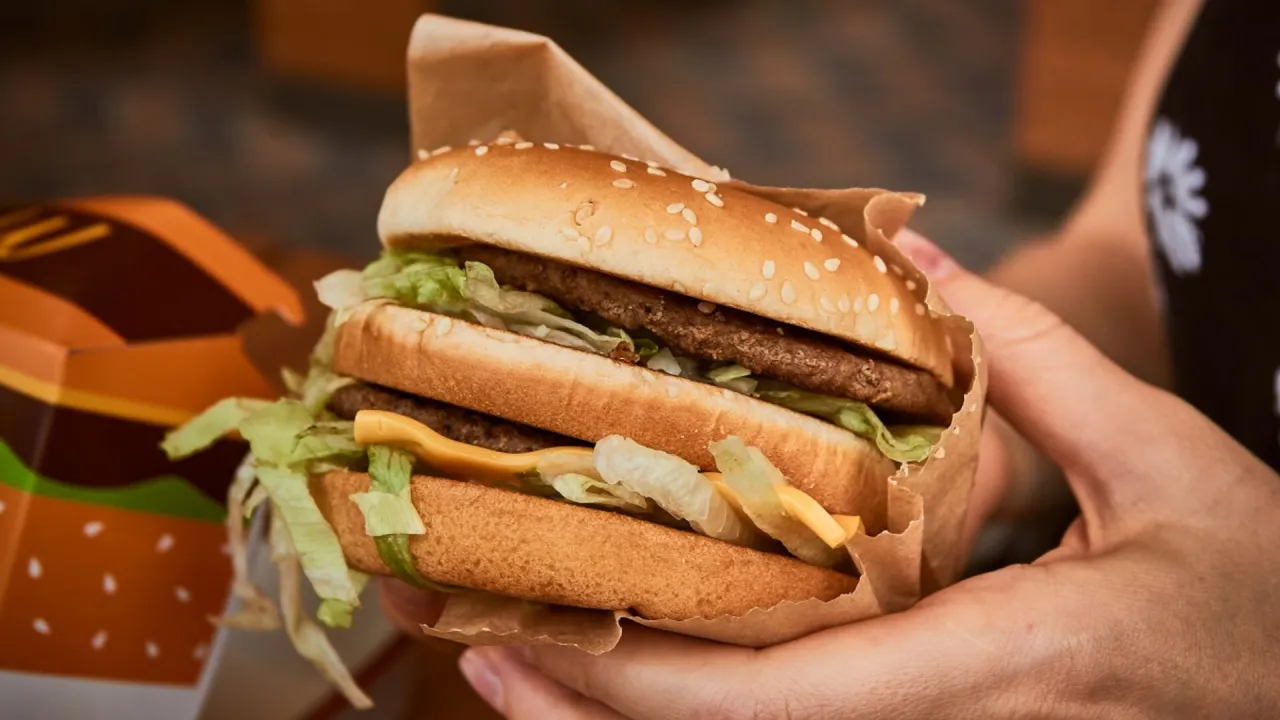 Zdjęcie Ile kalorii ma Big Mac? Zaskakujące fakty o jego kaloryczności