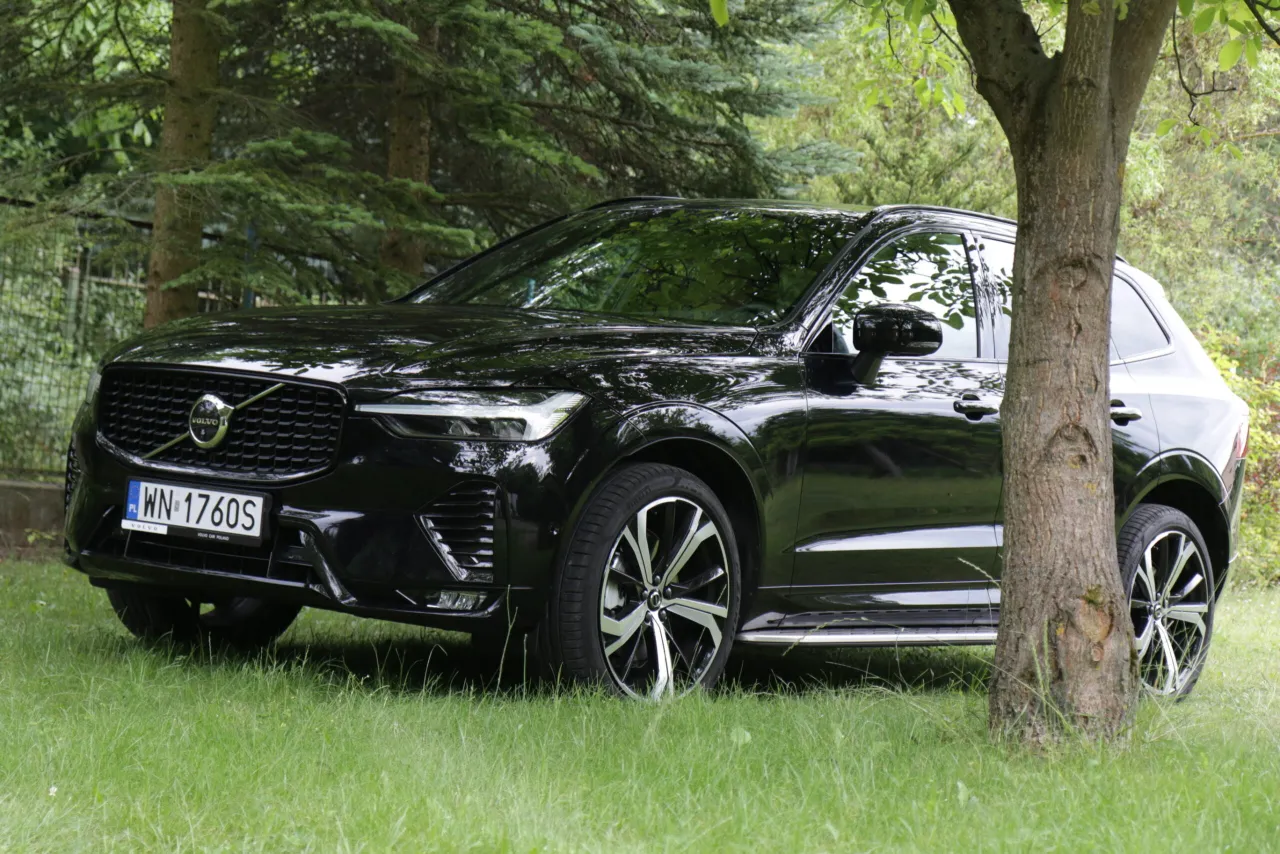 Zdjęcie Volvo XC60 jaki silnik benzynowy wybrać? Porównanie opcji i osiągów