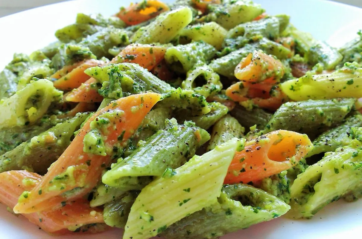 Zdjęcie Prosty przepis na penne z pesto – szybkie danie, które pokochasz