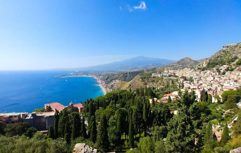 Zdjęcie  Sycylia Taormina - co warto zobaczyć i zwiedzić w malowniczym nadmorskim kurorcie?