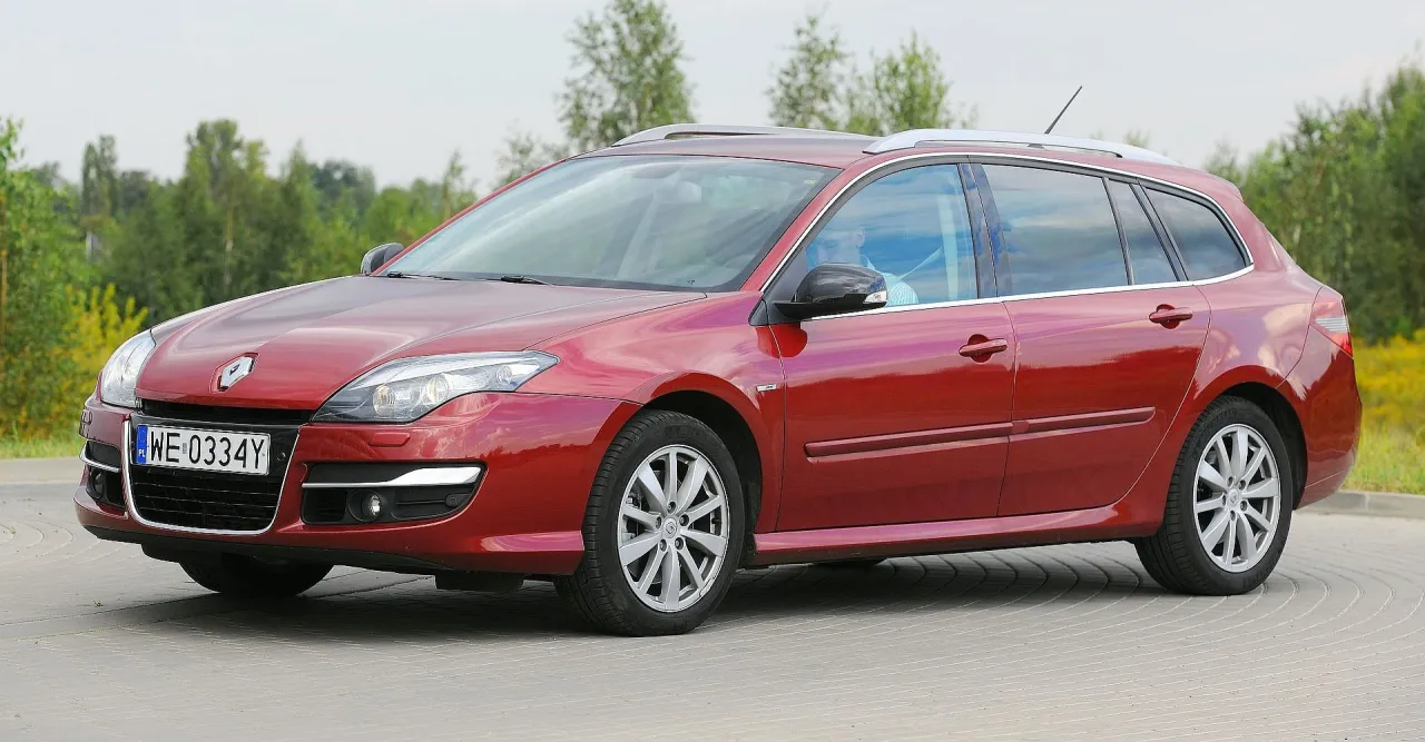 Zdjęcie Renault Laguna 3 jaki silnik - poznaj najlepsze opcje silnikowe