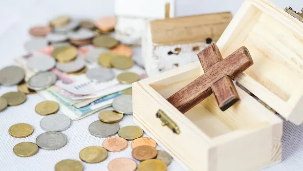 Zdjęcie Dowiedz się, czy kościół faktycznie płaci podatki od otrzymanych darowizn
