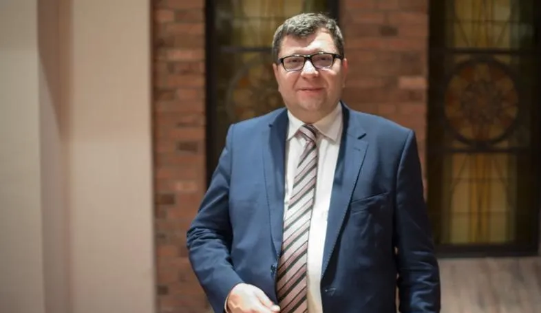 Zdjęcie Kim jest Zbigniew Stonoga? Kontrowersje, polityka i ostatnie wydarzenia