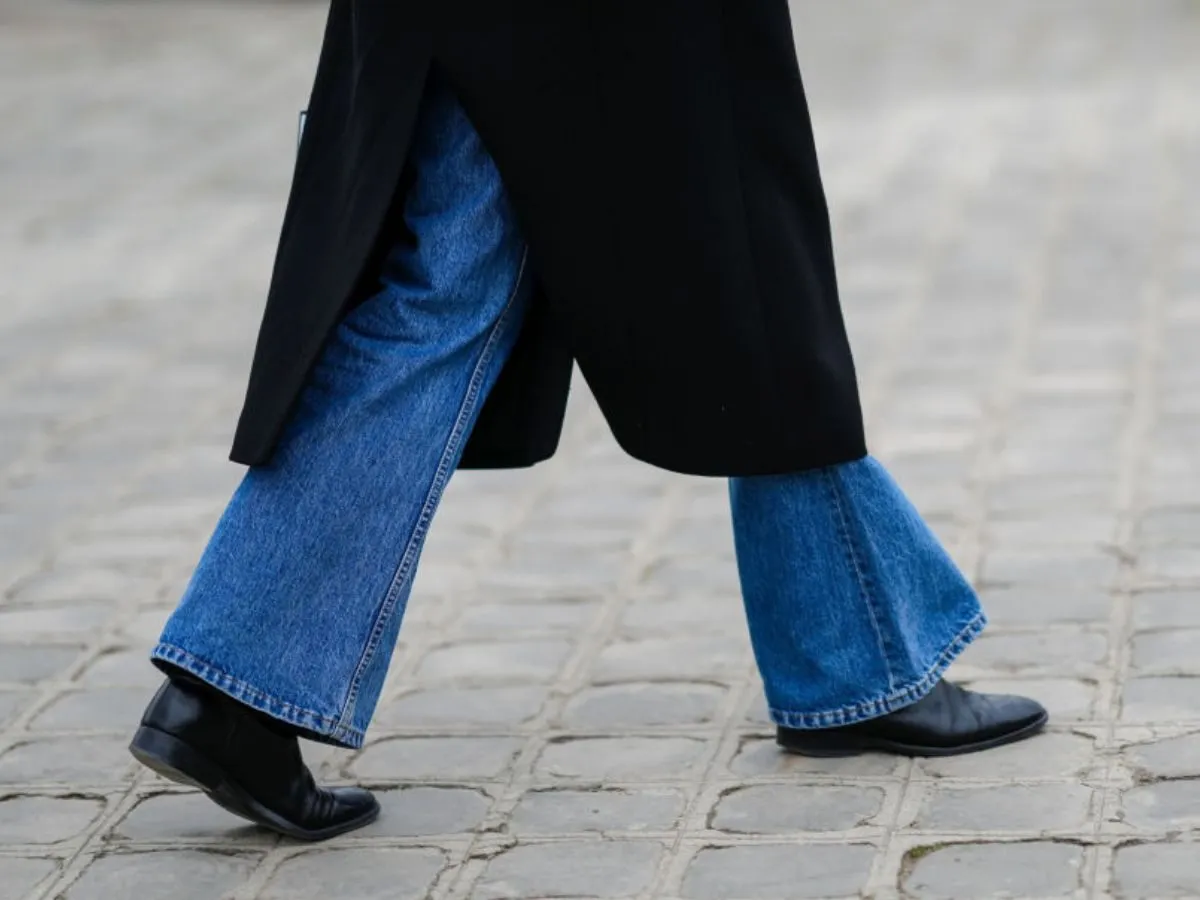 Zdjęcie Ile ważą spodnie jeansowe? Zaskakujące różnice w wagach i stylach