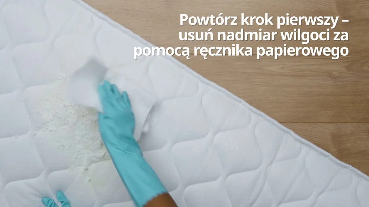 Zdjęcie Skuteczne sposoby na zasikany materacem – jak usunąć plamy i zapach