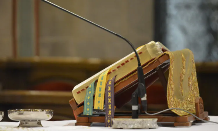 Zdjęcie Co się dzieje podczas mszy świętej? Poznaj jej głębokie znaczenie