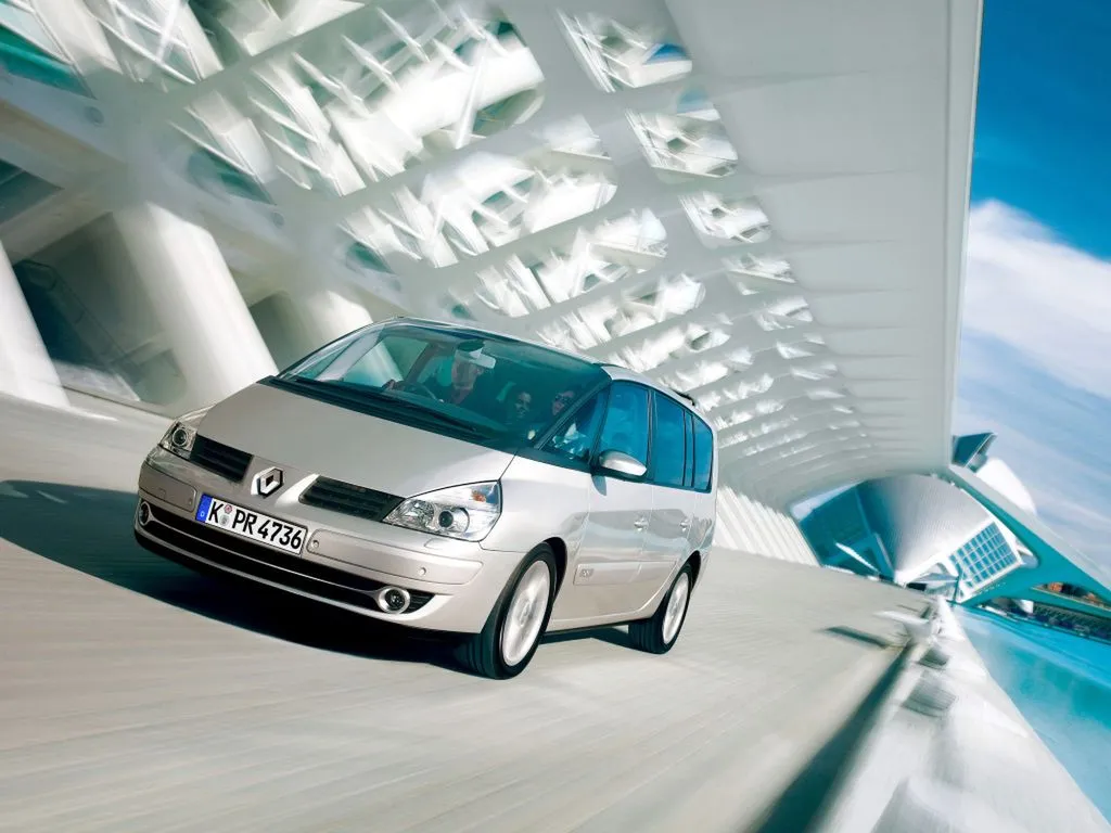 Zdjęcie Renault Espace 4 pojemność baku – ile litrów paliwa naprawdę ma?