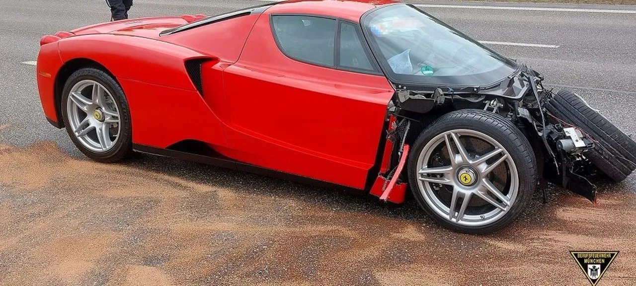 Zdjęcie Ile kosztuje Ferrari Enzo? Poznaj aktualne ceny i czynniki wpływające na wartość