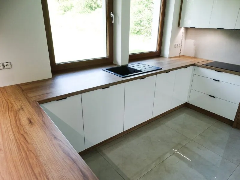 Zdjęcie Dąb pradawny w kuchni: elegancki design i praktyczne zalety