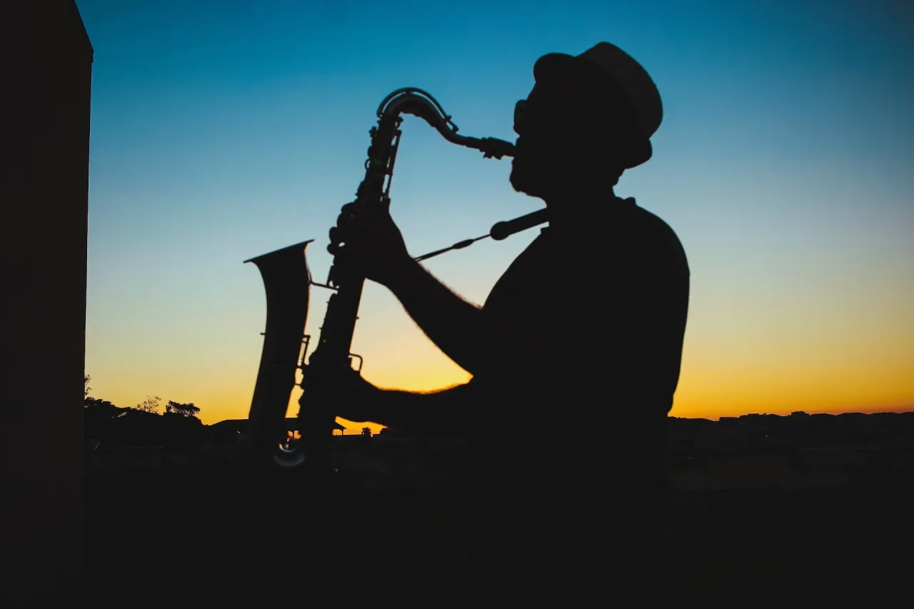 Zdjęcie Najsłynniejsze utwory jazzowe, które musisz znać, by poczuć magię jazzu