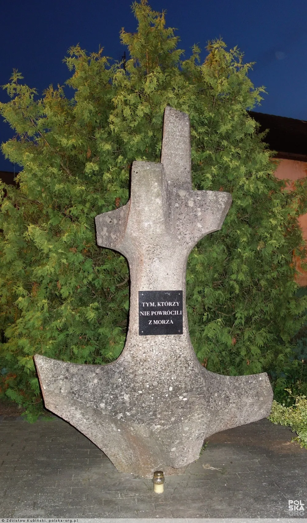 Zdjęcie Pomnik tym którzy nie powrócili z morza – historia i emocje pamięci