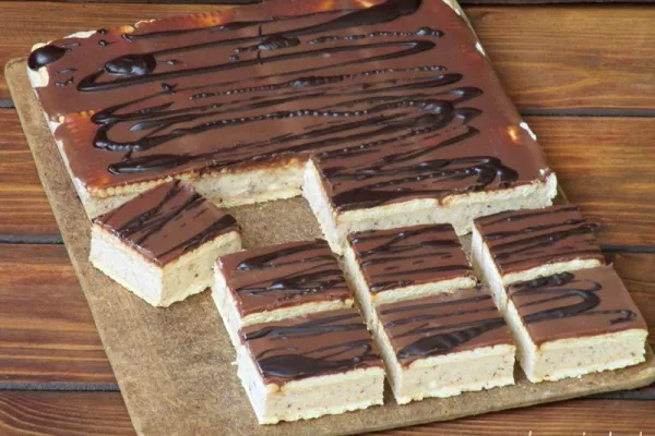 Zdjęcie Pyszne ciasto jak Kinder Bueno - łatwy przepis bez pieczenia