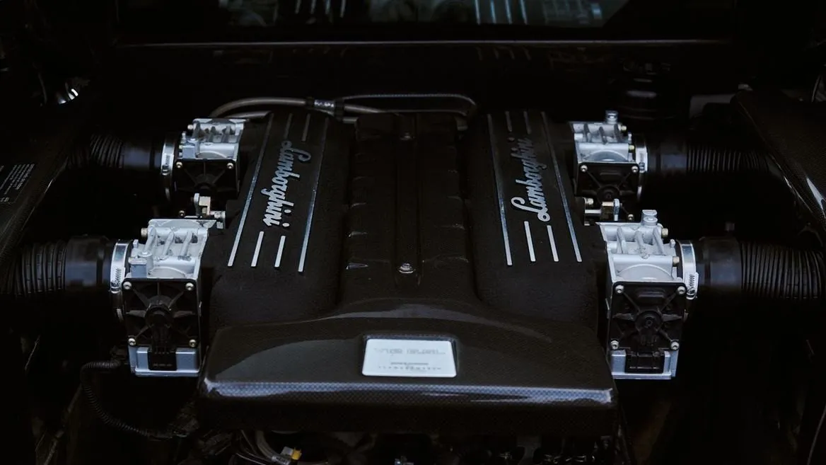 Zdjęcie Jaki silnik ma Lamborghini? Odkryj moc i osiągi różnych modeli