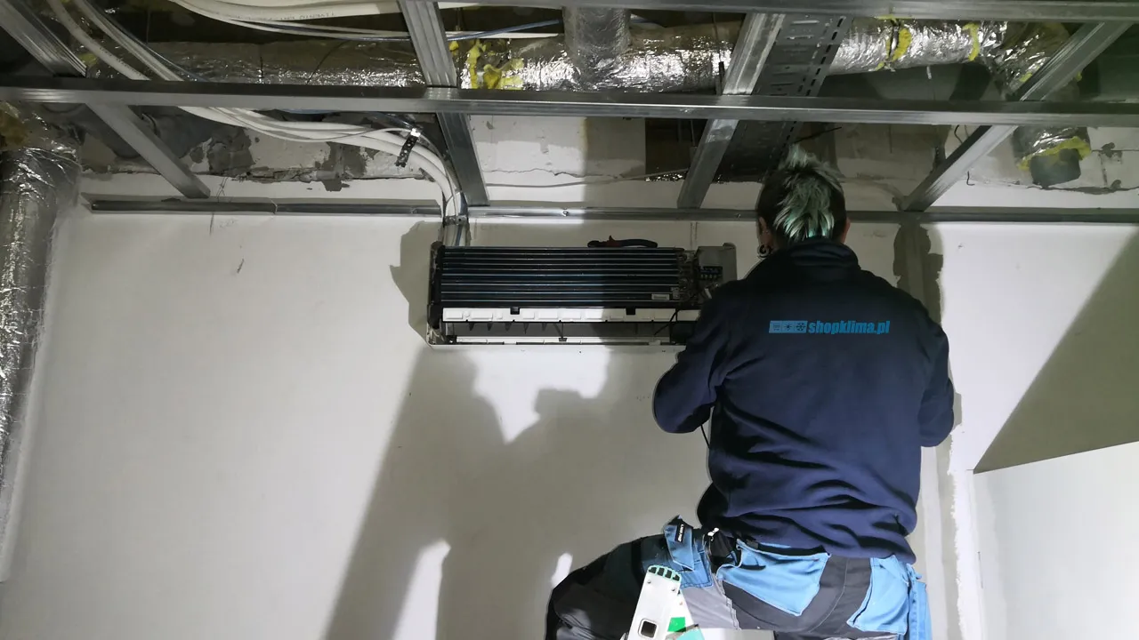 Zdjęcie Instalacja pod klimatyzacje: jak przygotować dom na montaż?