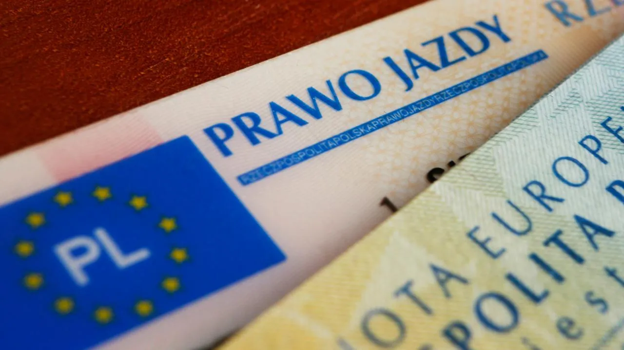 Zdjęcie Ile się płaci za wyrobienie prawa jazdy? Zaskakujące koszty!