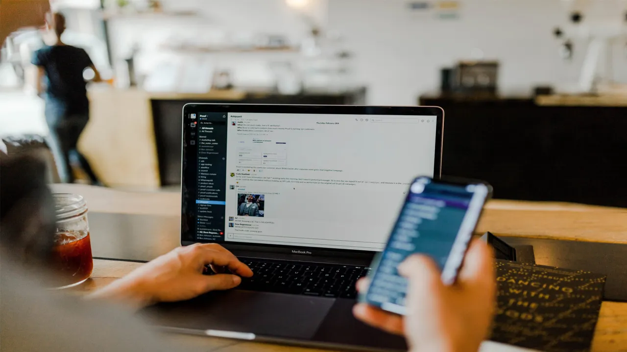Zdjęcie Jak włączyć Wi-Fi w laptopie - proste metody i rozwiązania problemów