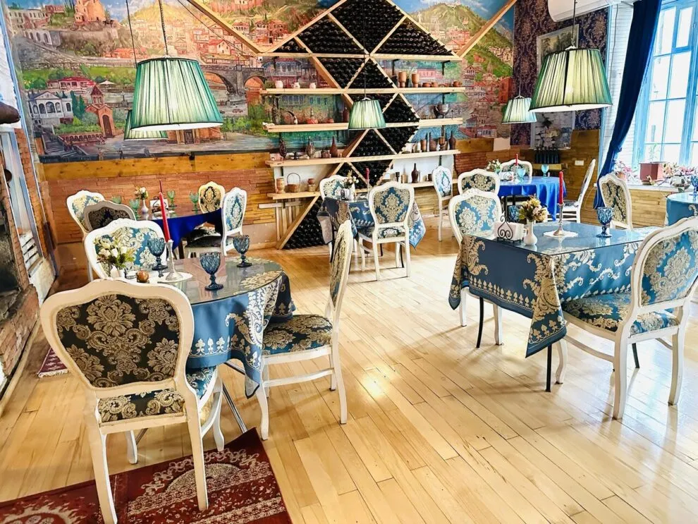 Zdjęcie Tbilisi gdzie zjeść: Najlepsze restauracje i lokalne smaki, które musisz spróbować