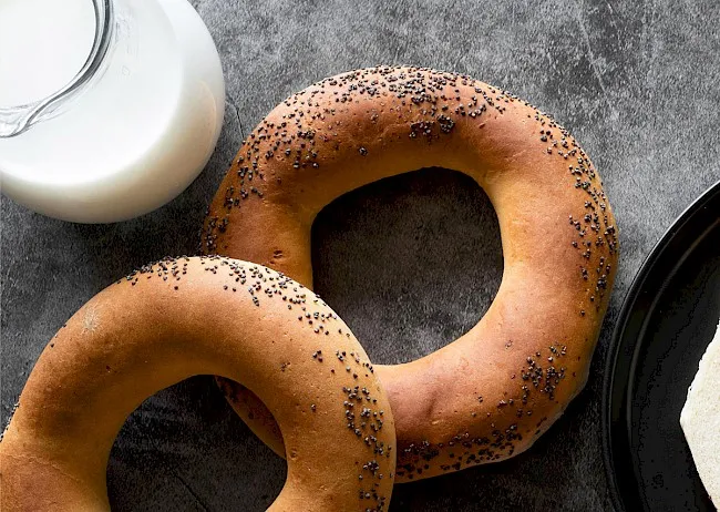 Zdjęcie Ile kcal ma bajgiel z Lidla? Zaskakująca kaloryczność i skład