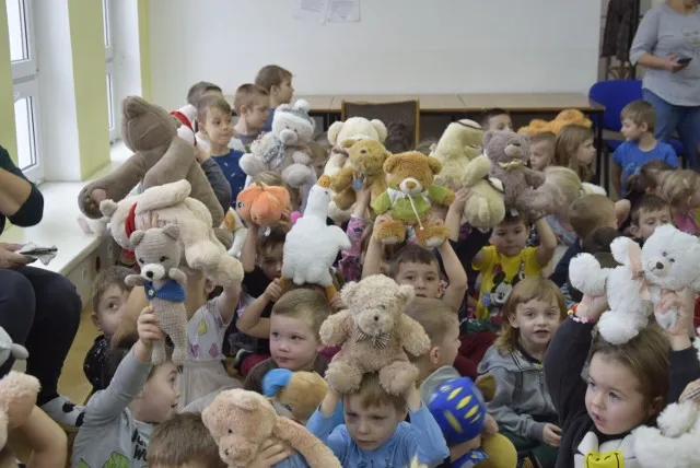 Zdjęcie Dzień pluszowego misia w przedszkolu – kiedy i jak go obchodzić?