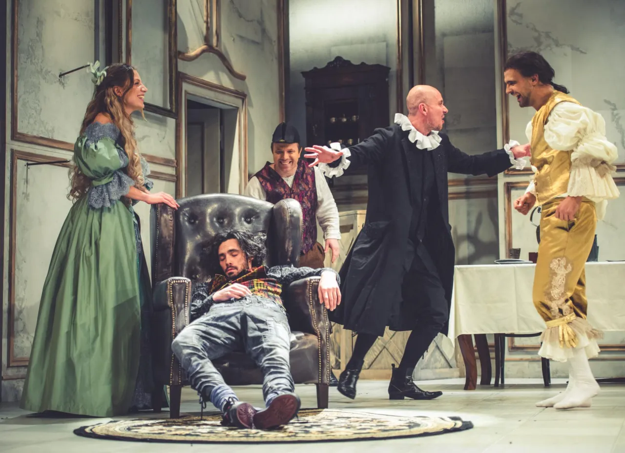 Zdjęcie Molière i epoka baroku: jak jego twórczość zmieniła teatr