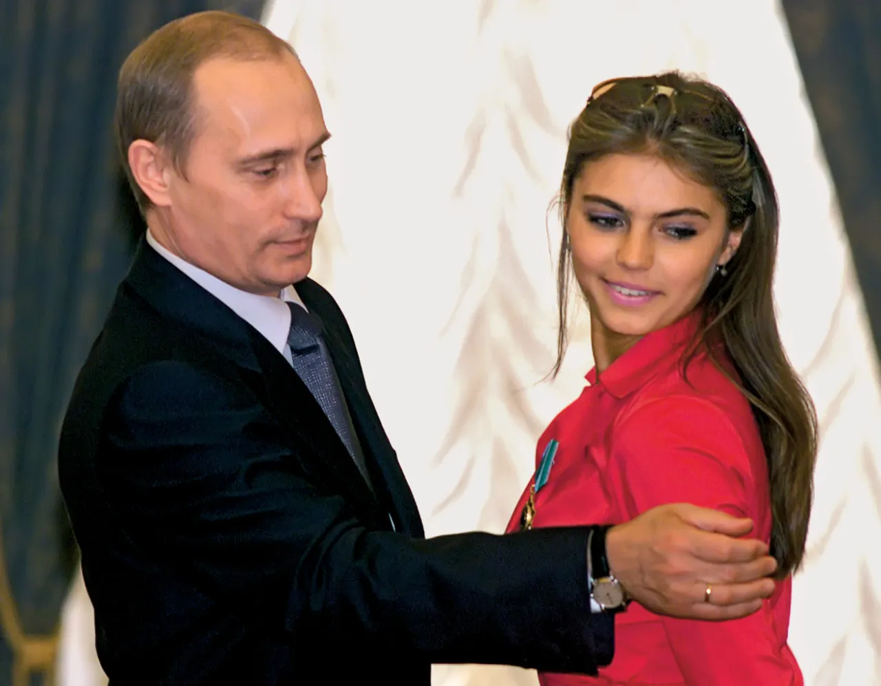 Zdjęcie Obecna żona Putina nie istnieje, a Alina Kabajewa ma 41 lat