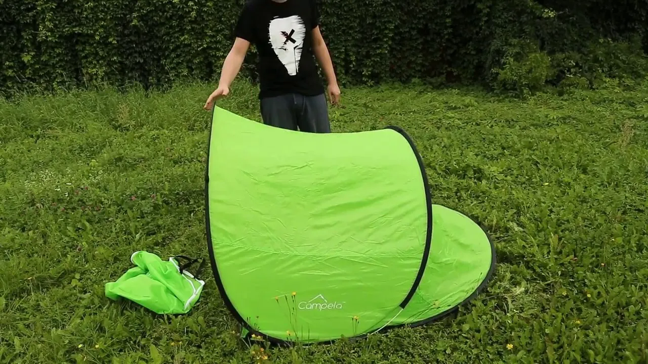 Zdjęcie Jak się składa namiot plażowy? Proste kroki, uniknij problemów!